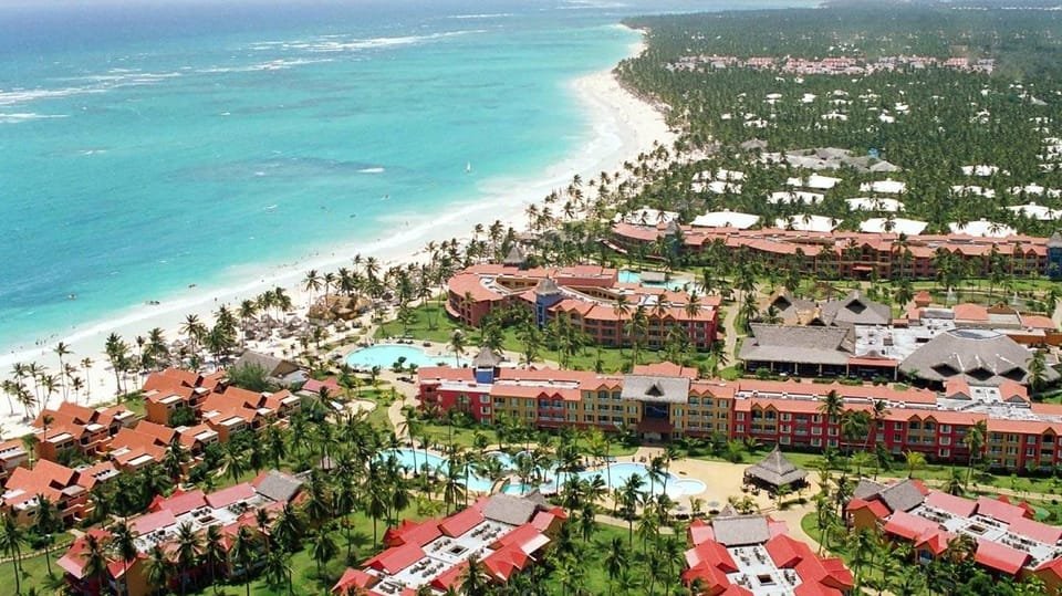 Private Transfer from Grand Palladium PC to SDQ Airport - Image 3