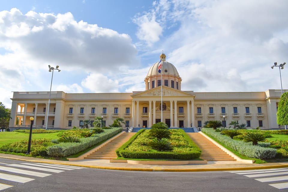 Punta Cana: Santo Domingo Day Trip with Tickets and Lunch - Image 2