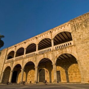 Punta Cana: Santo Domingo Day Trip with Tickets and Lunch
