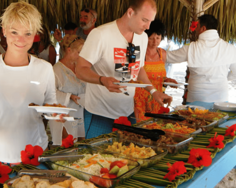 Punta Cana: Catamaran Boat to Saona Island with Buffet Lunch - Image 4