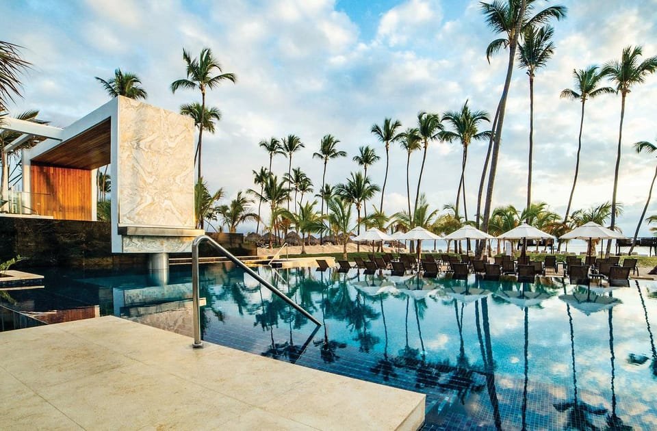 Private Transfer Secrets Royal Beach to Punta Cana Airport - Image 2