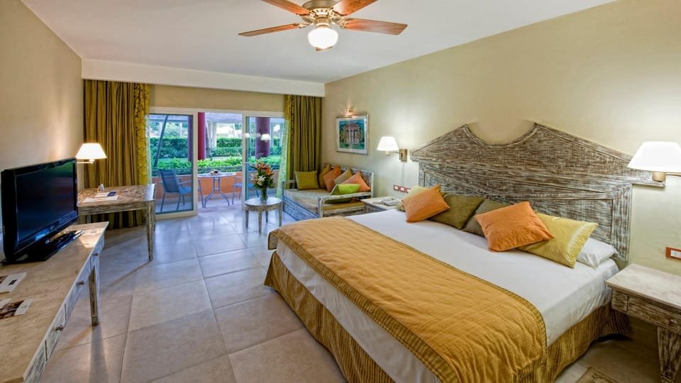 Private Transfer from SDQ to Iberostar Dominicana - Image 6