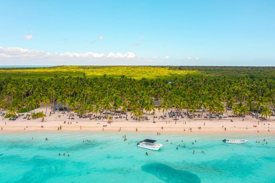 Punta Cana: Boat Tour to Isla Saona, Open Bar & Buffet Lunch - Image 6