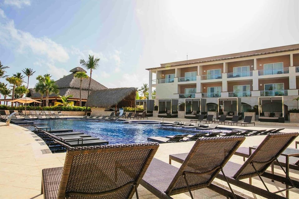 Private Transfer from Hideaway by Royalton to SDQ - Image 7