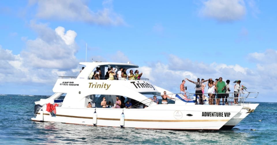 Party boat catamaran trinity| snorkeling| private beach - Image 10