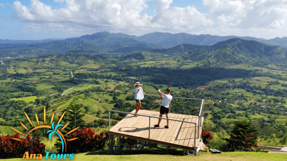 Explore the Magic of Montaña Redonda: Adventure and Views - Image 10