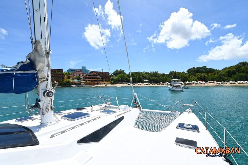 Private Party boat catamaran excursion + drinks and Barbecue - Image 2