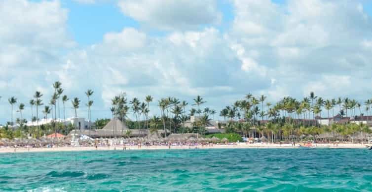 Parasailing Adventure over the Beaches of Punta Cana - Image 4