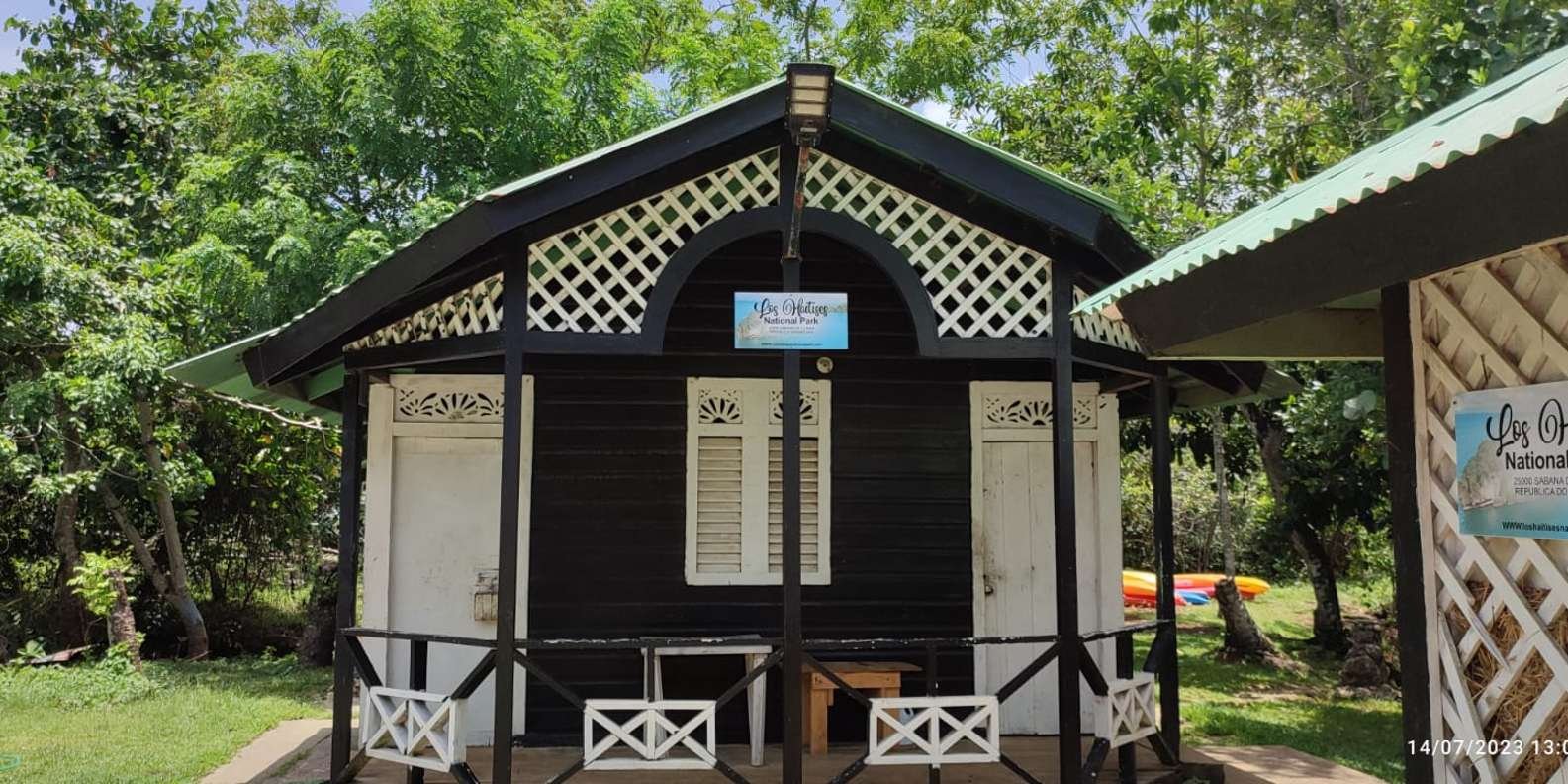Cano Hondo Natural Pools & Los Haitises boat tour - Image 10