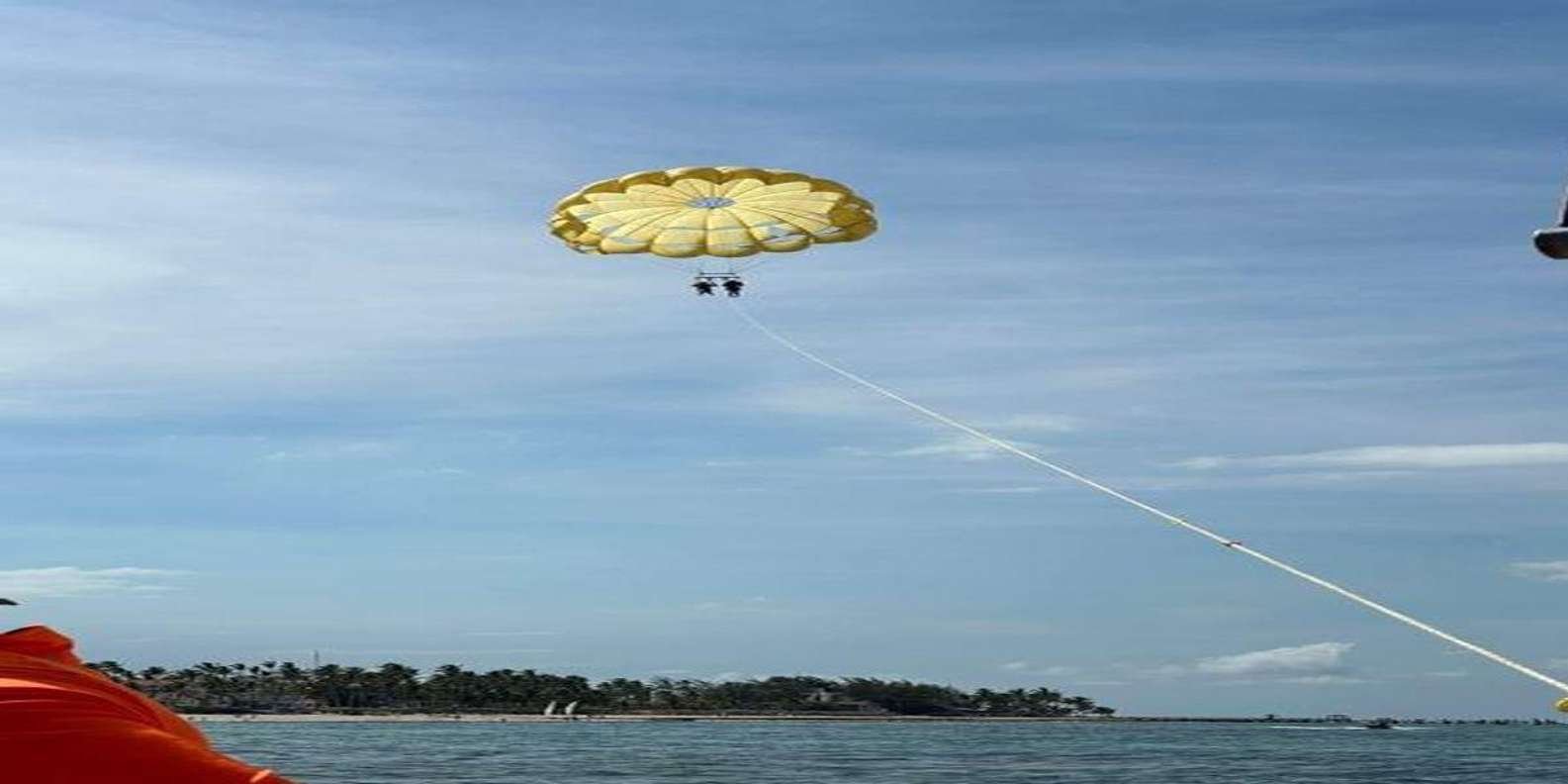 Parasailing in Punta Cana: Adrenaline Rush in the Sky - Image 3