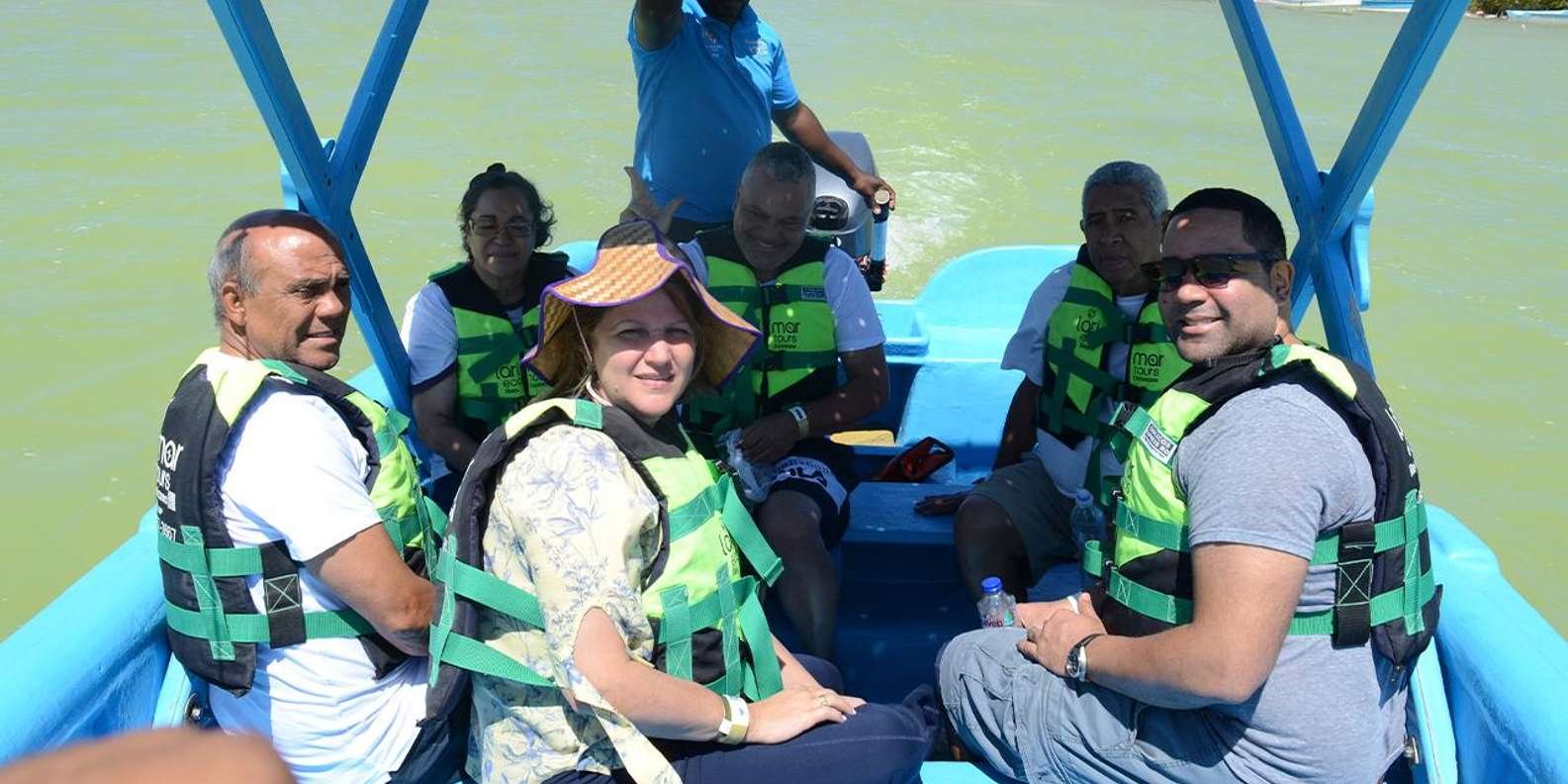 Bahía de las Águilas + Laguna de Oviedo ¡TODO INCLUIDO! - Image 5