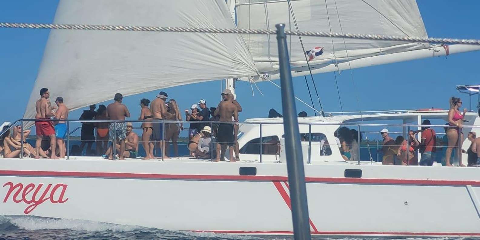 Isla Saona Day Trip From Santo Domingo with Lunch - Image 5