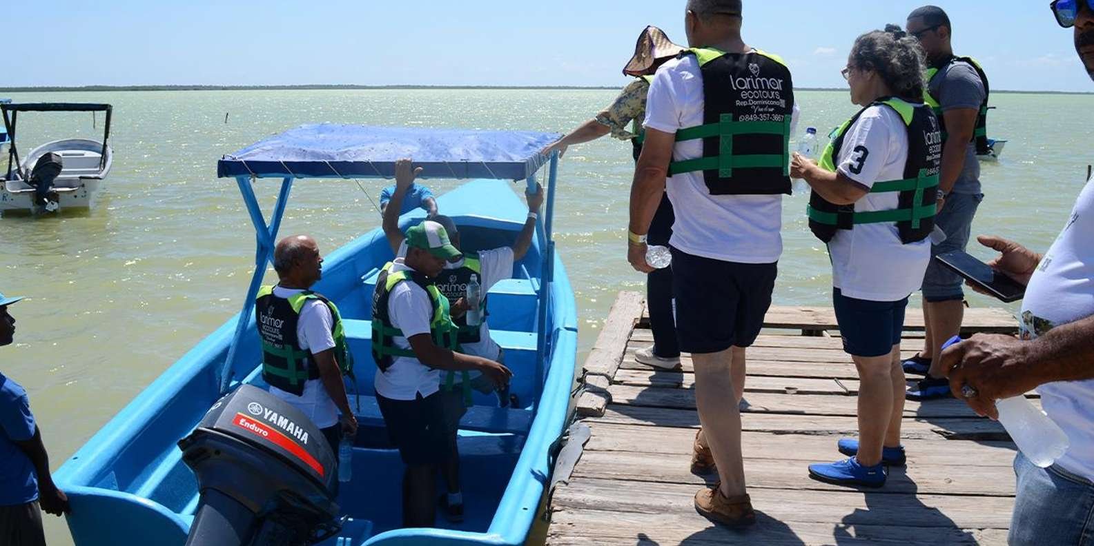Bahía de las Águilas + Laguna de Oviedo ¡TODO INCLUIDO! - Image 7