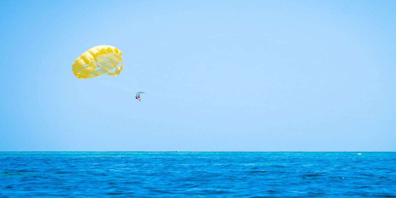 Parasailing in Punta Cana: Adrenaline Rush in the Sky - Image 10